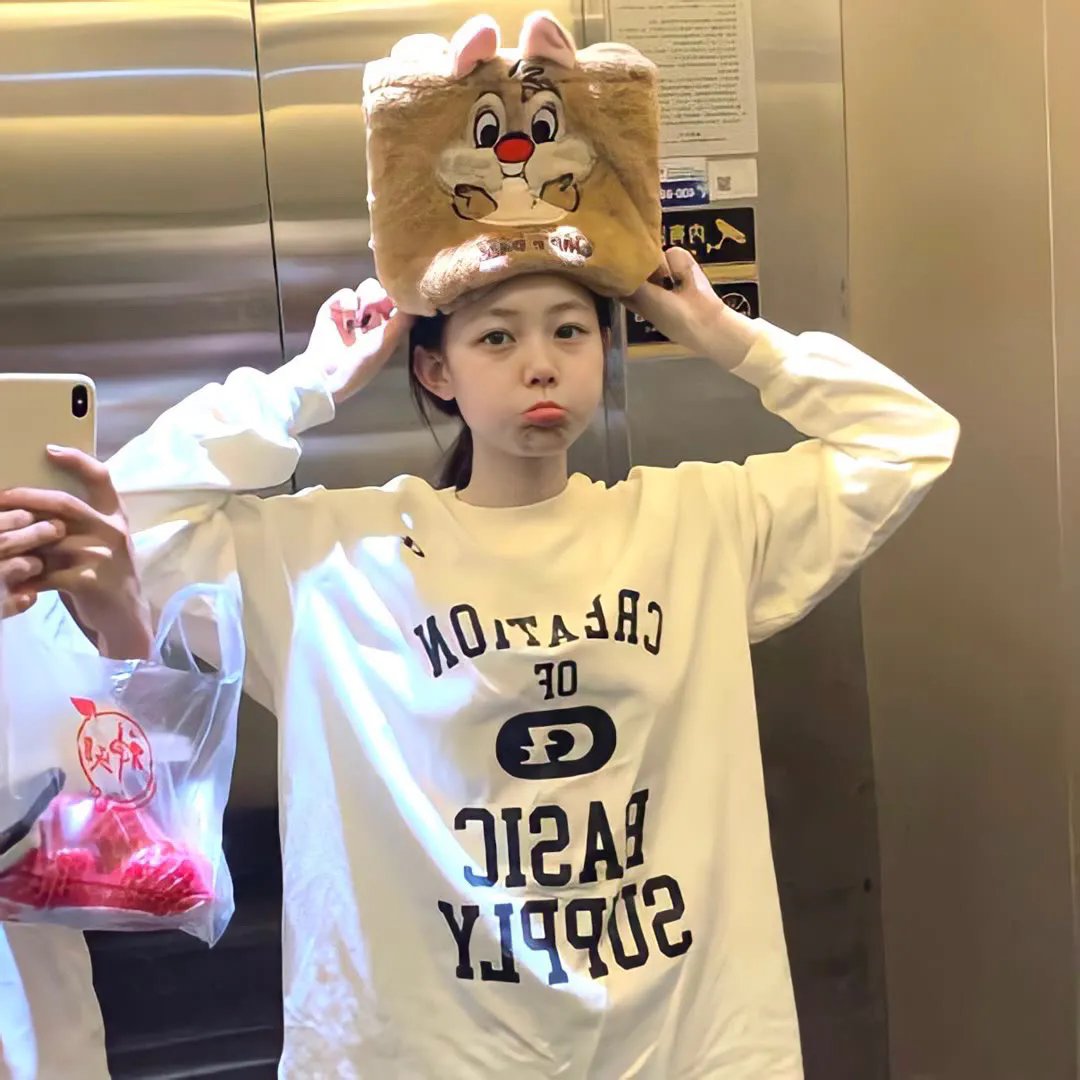 晨曦下的东岸码头