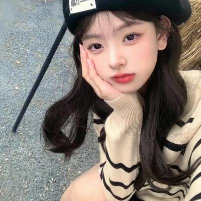 哈啰,我叫朵莉丝